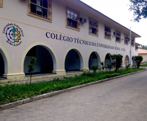 Além do ensino médio regular, o CTUR oferece cursos técnicos concomitantes de Agrimensura, Agroecologia, Hospedagem e Meio Ambiente. (Foto: Leticia Sabbatini)